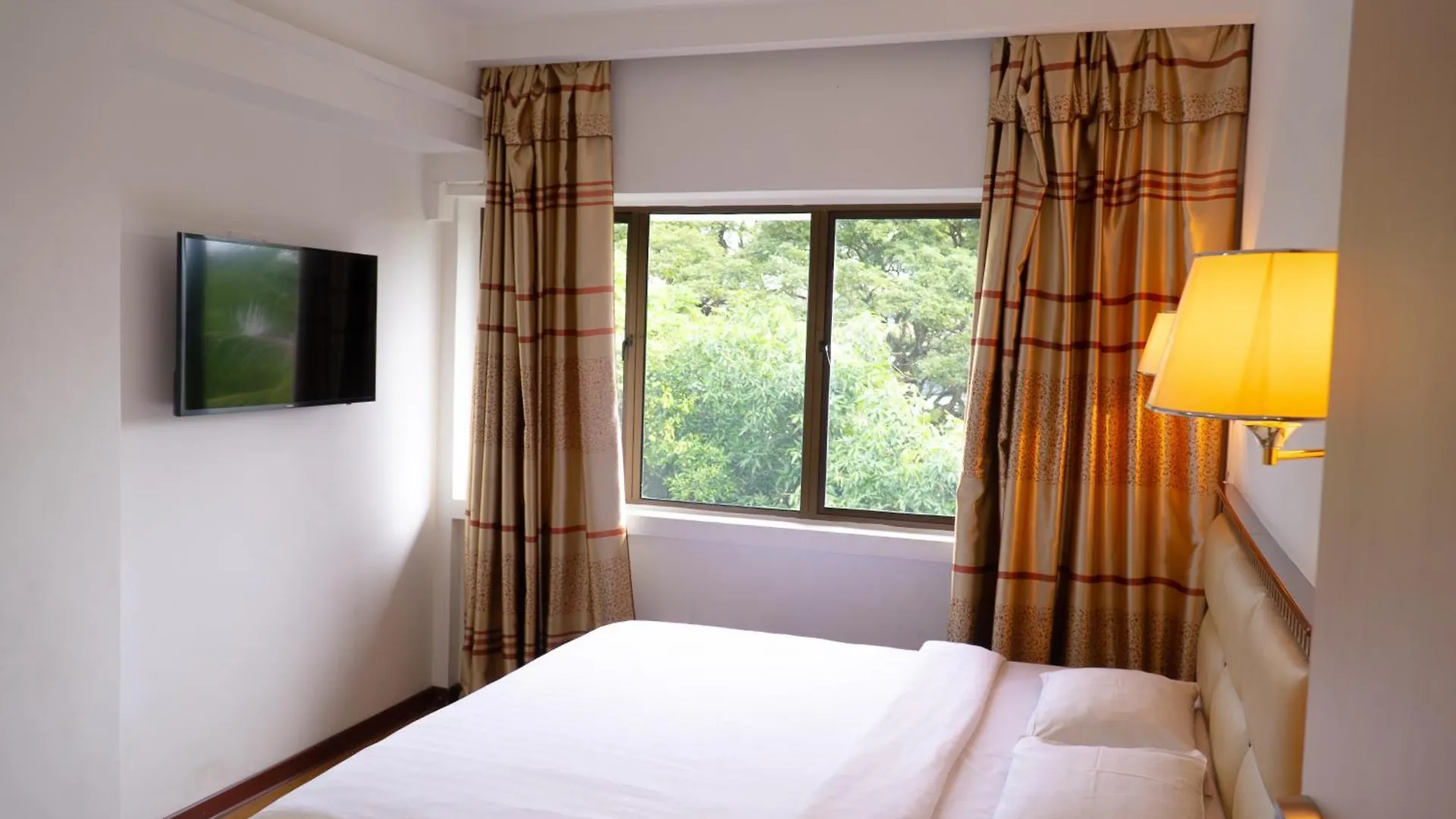 **  Borneo Suites Hotel Kota Kinabalu Malásia