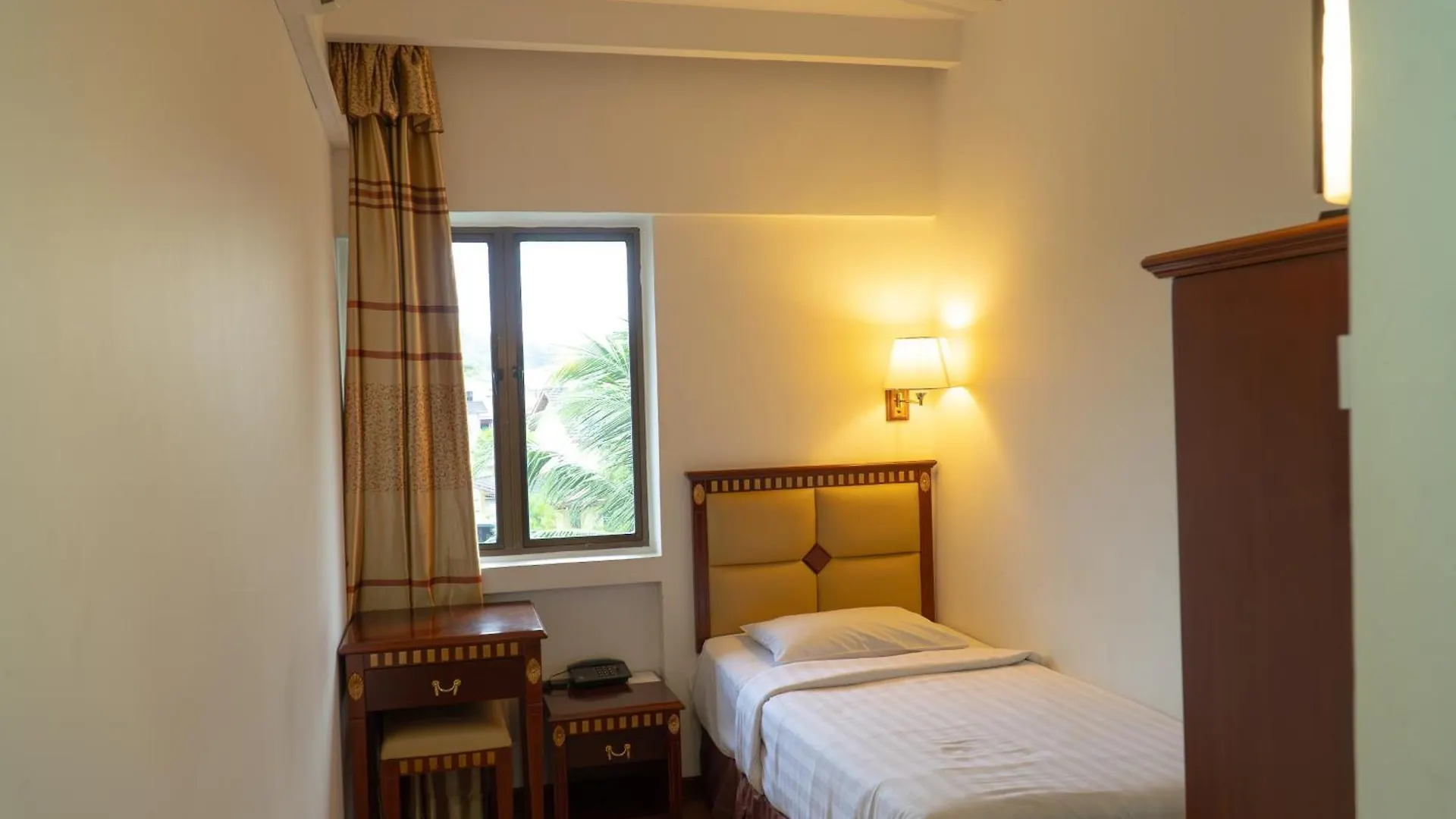 Borneo Suites Hotel Kota Kinabalu